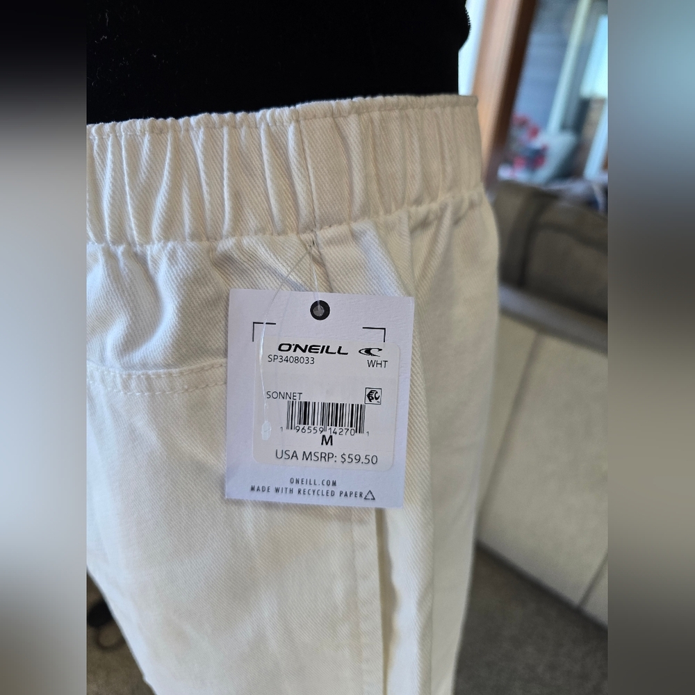 O'NEILL Sonnet - High Waisted Denim Shorts Cream/White Size Med - Picture 7 of 11